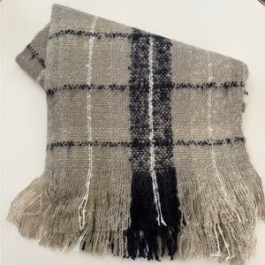 Women’s Winter Scarf Tan & Blue